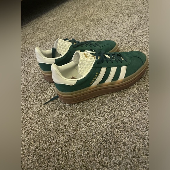 Adidas gazelle shoes - Picture 3 of 7
